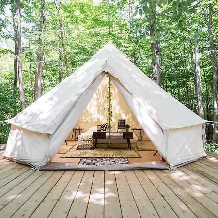 Hotel Grotto Getaway Miller Lake Exterior foto