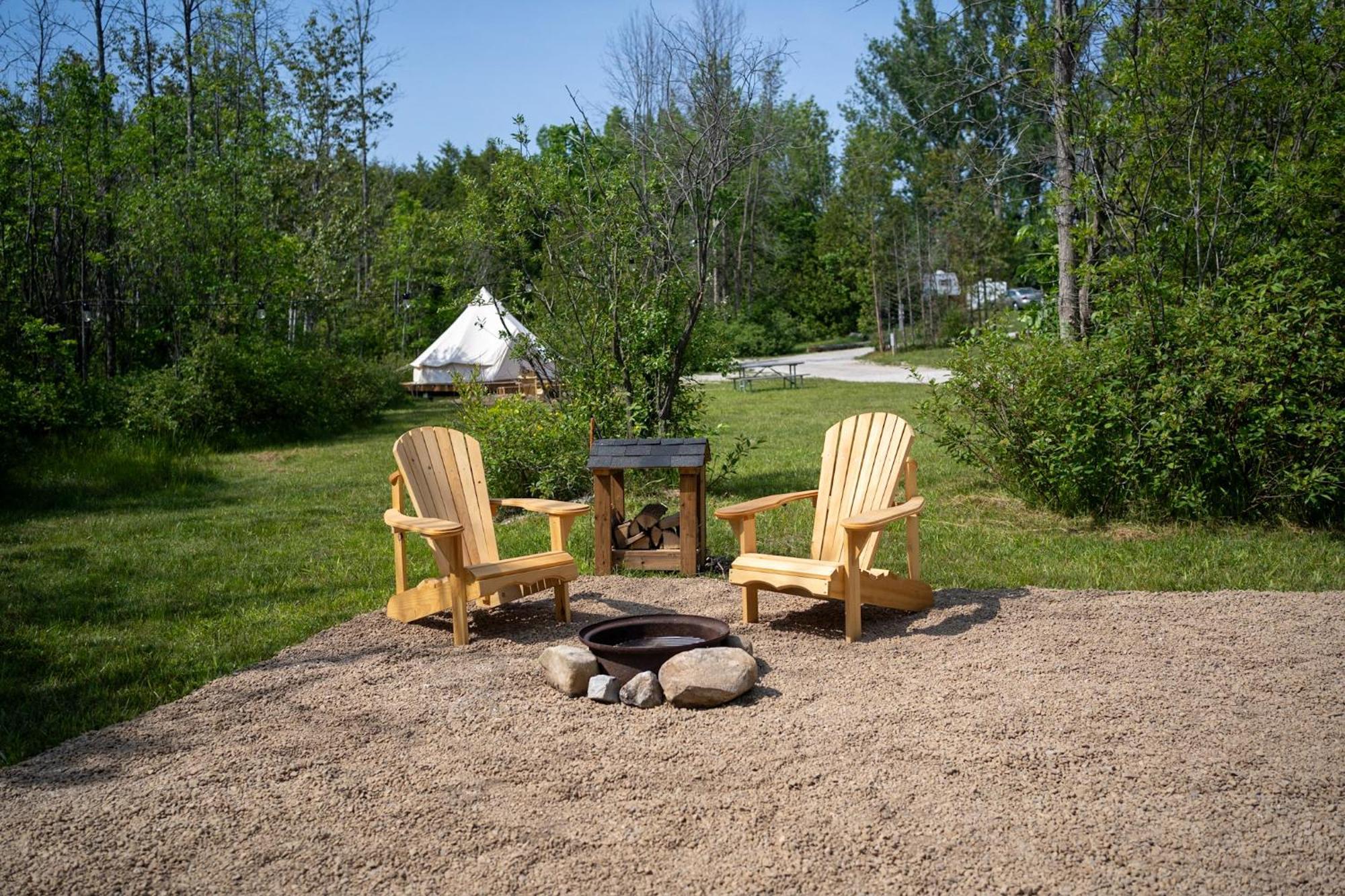 Hotel Grotto Getaway Miller Lake Exterior foto